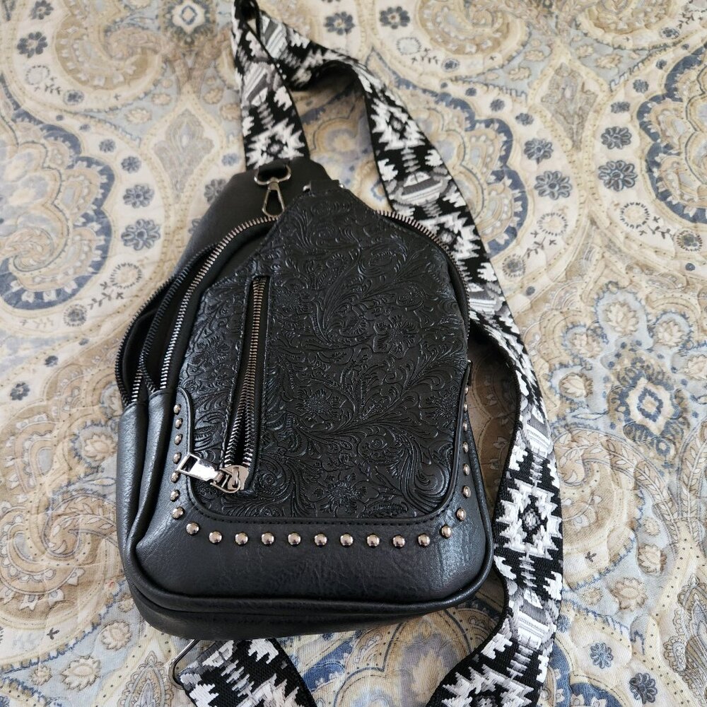 Sam & Hadley Black Crosbody/Sling Bag